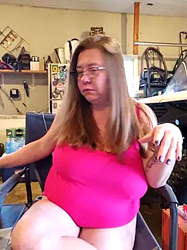 MsShelby40 online show from 20, 3, 2026