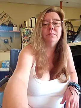 MsShelby40 online show from 3, 4, 2026