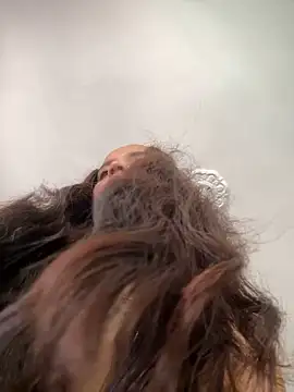 MollySanders    online show from 15, 12, 2024