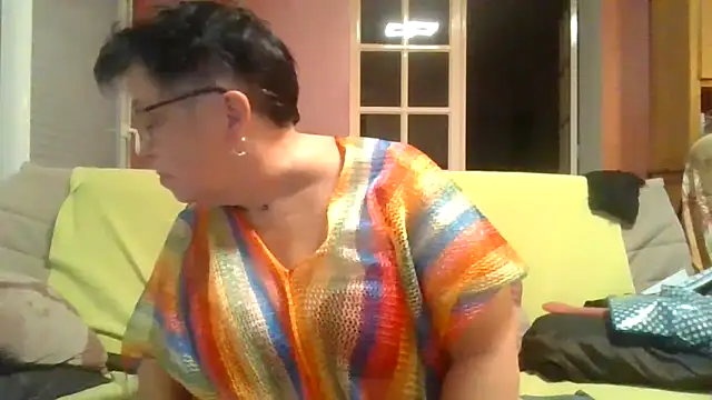 Vandeae44 online show from 2, 2, 2026