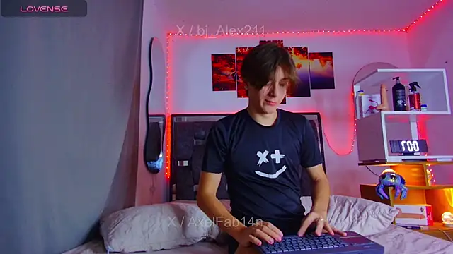 Snapshot of Alex_and_Fabian chatting on 14, 7, 2026 Alex and Fabian online show from 14, 7, 2026
