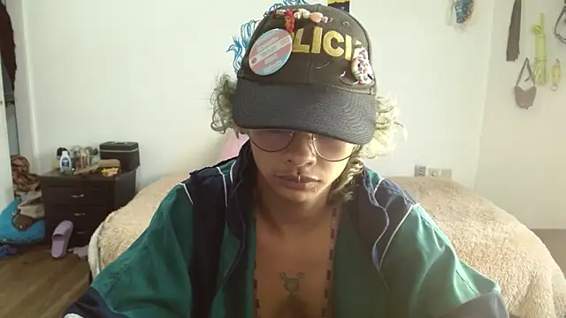 fenixmfx19 online show from 24, 2, 2025