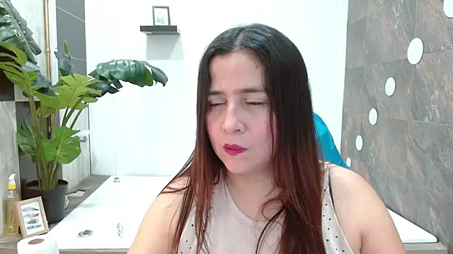 Heidy Wells online show from 10, 7, 2026