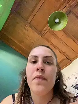 isadelasestrellas online show from 9, 9, 2025