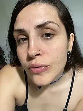 isadelasestrellas online show from 5, 10, 2025