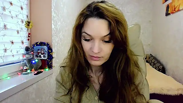 impossibleluna online show from 6, 12, 2024