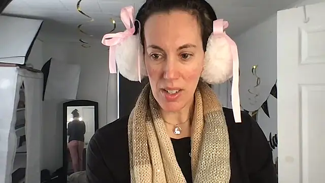 BonfireBonnie online show from 20, 2, 2025