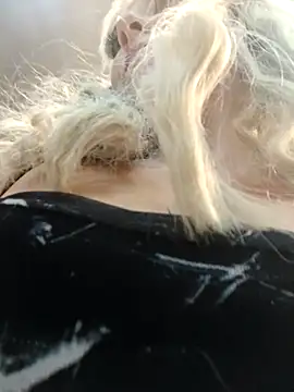 madelaine- online show from 5, 3, 2025