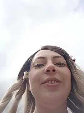 madelaine- online show from 28, 10, 2025