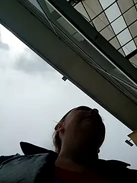 madelaine- online show from 31, 10, 2025