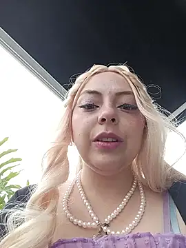 Snapshot of madelaine- chatting on 11, 2, 2026 madelaine- online show from 11, 2, 2026