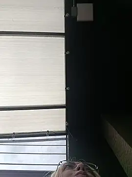 Snapshot of madelaine- chatting on 23, 2, 2026 madelaine- online show from 23, 2, 2026