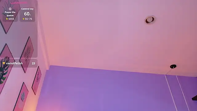 Snapshot of littleebonymommy chatting on 24, 11, 2025 littleebonymommy online show from 24, 11, 2025