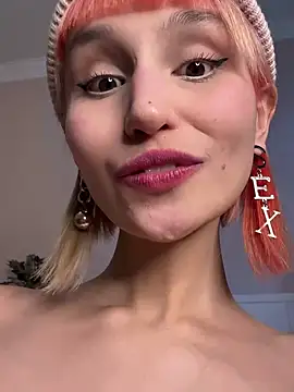 Snapshot of bigbabykiki chatting on 14, 3, 2025 bigbabykiki online show from 14, 3, 2025