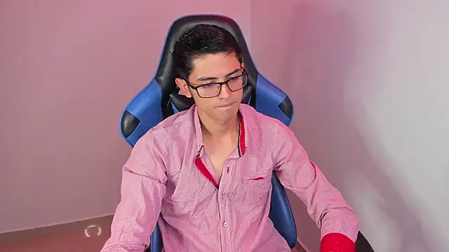 Snapshot of Ethan_Sai___ chatting on 10, 1, 2025 Ethan Sai    online show from 10, 1, 2025