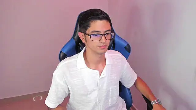 Snapshot of Ethan_Sai___ chatting on 11, 1, 2025 Ethan Sai    online show from 11, 1, 2025