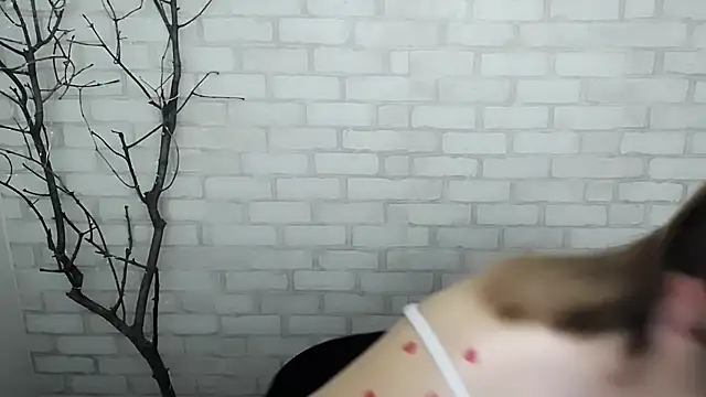 Sweet Doll Luna online show from 8, 12, 2024