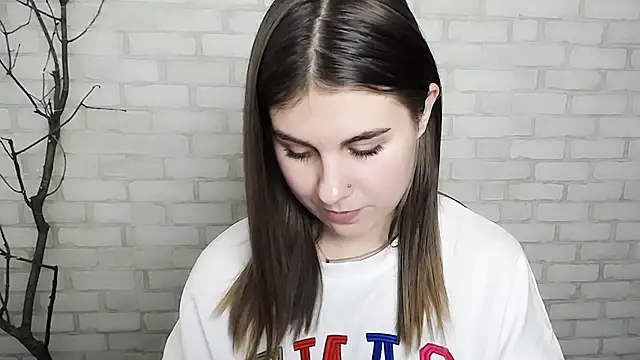 Sweet Doll Luna online show from 10, 12, 2024