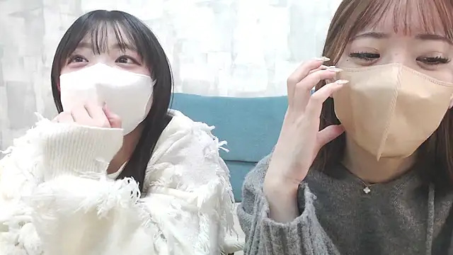 LOVE MOMO LOVE online show from 9, 1, 2025