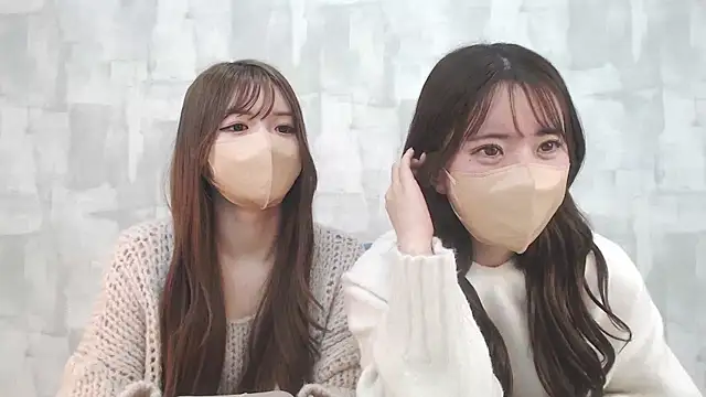 LOVE MOMO LOVE online show from 6, 2, 2025