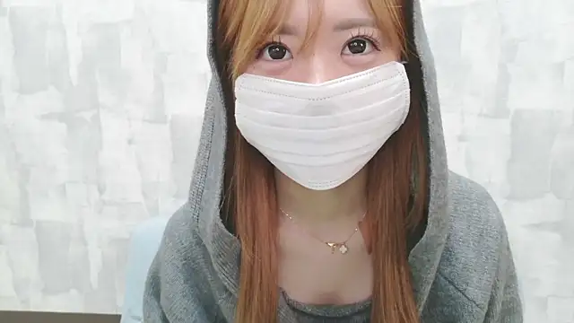 LOVE MOMO LOVE online show from 12, 3, 2026