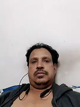 Snapshot of Raj1043 chatting on 19, 12, 2024 Raj1043 online show from 19, 12, 2024