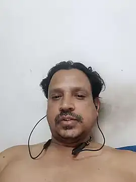 Snapshot of Raj1043 chatting on 13, 1, 2025 Raj1043 online show from 13, 1, 2025