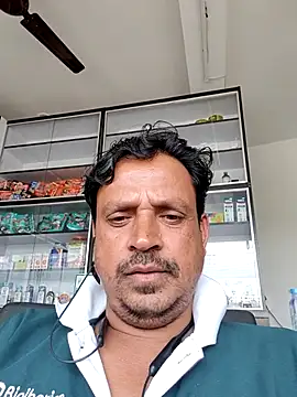 Snapshot of Raj1043 chatting on 3, 11, 2025 Raj1043 online show from 3, 11, 2025