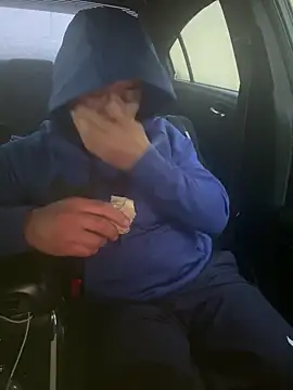 EatMyCake831 online show from 17, 12, 2024