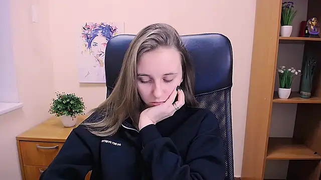  Nicole new online show from 24, 1, 2025