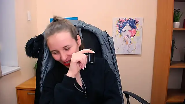  Nicole new online show from 24, 2, 2025