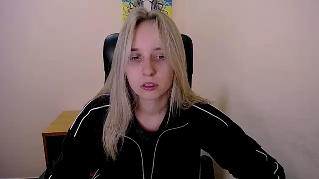  Nicole new online show from 25, 9, 2025