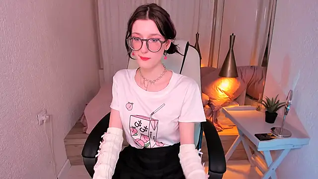 Lil Melanie  online show from 18, 1, 2025