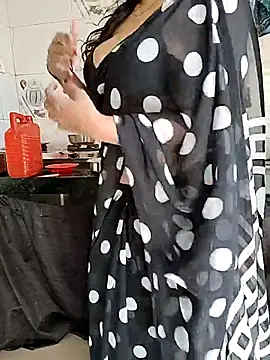 Snapshot of kaamuk_shweta chatting on 14, 3, 2026 kaamuk shweta online show from 14, 3, 2026