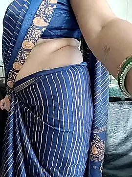 Snapshot of kaamuk_shweta chatting on 17, 3, 2026 kaamuk shweta online show from 17, 3, 2026