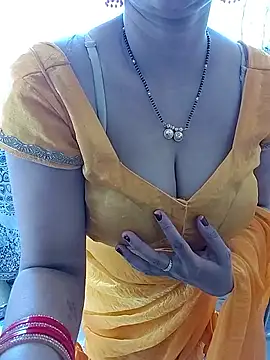 Snapshot of kaamuk_shweta chatting on 27, 3, 2026 kaamuk shweta online show from 27, 3, 2026