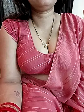 Snapshot of kaamuk_shweta chatting on 4, 4, 2026 kaamuk shweta online show from 4, 4, 2026