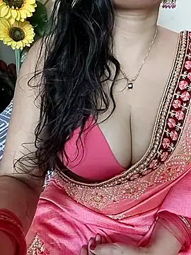 Snapshot of kaamuk_shweta chatting on 2, 5, 2026 kaamuk shweta online show from 2, 5, 2026