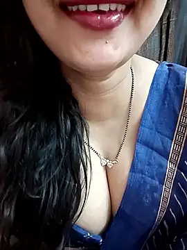 Snapshot of kaamuk_shweta chatting on 18, 5, 2026 kaamuk shweta online show from 18, 5, 2026