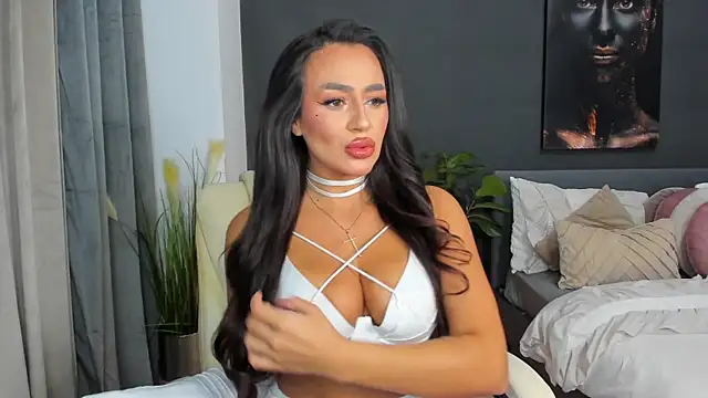 Sonia  Rey online show from 9, 9, 2025