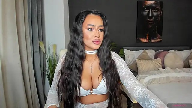 Snapshot of Sonia__Rey chatting on 21, 4, 2026 Sonia Rey online show from 21, 4, 2026