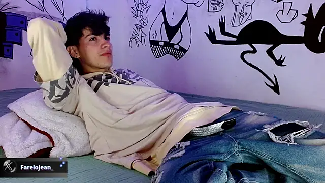 Snapshot of jeanfarelo chatting on 18, 10, 2025 jeanfarelo online show from 18, 10, 2025