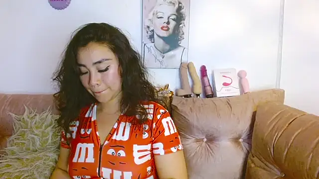 hinataleecs online show from 5, 1, 2025