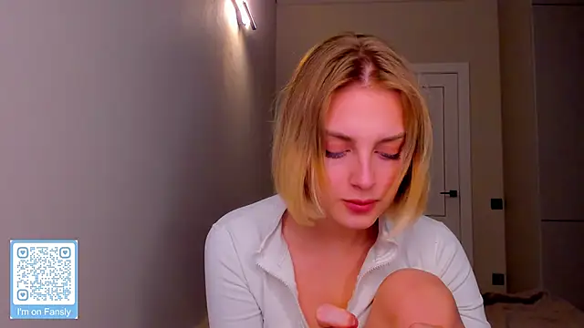 Snapshot of pretty_girlnextdoor chatting on 13, 2, 2025 pretty girlnextdoor online show from 13, 2, 2025