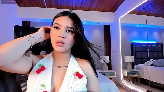 Snapshot of Tifanny_Jhoson chatting on 17, 9, 2025 Tifanny Jhoson online show from 17, 9, 2025