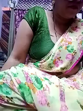 Snapshot of jiyahot1432 chatting on 11, 2, 2025 jiyahot1432 online show from 11, 2, 2025