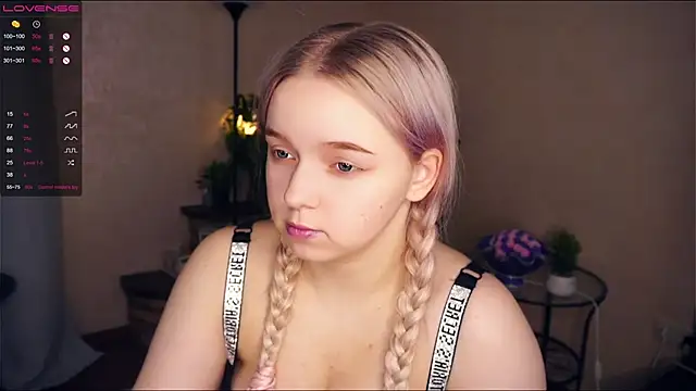 ZaraCreedon online show from 21, 2, 2025