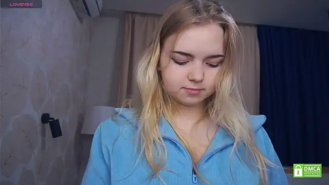 ZaraCreedon online show from 14, 12, 2025