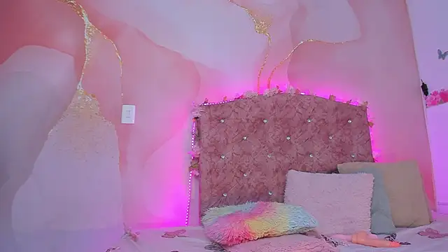 Daisy  rose online show from 13, 2, 2025