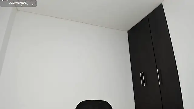 tifanyhills  online show from 3, 2, 2025